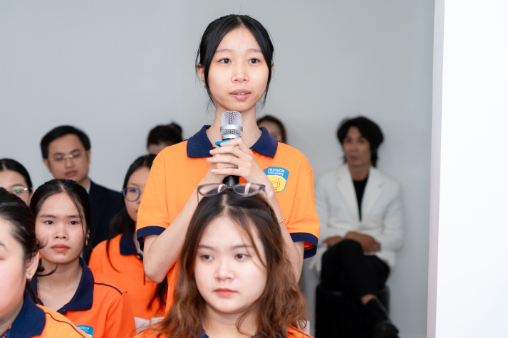 Sinh viên Công nghệ thẩm mỹ khám phá hệ sinh thái nghề tóc tại HAEU Salon 66
