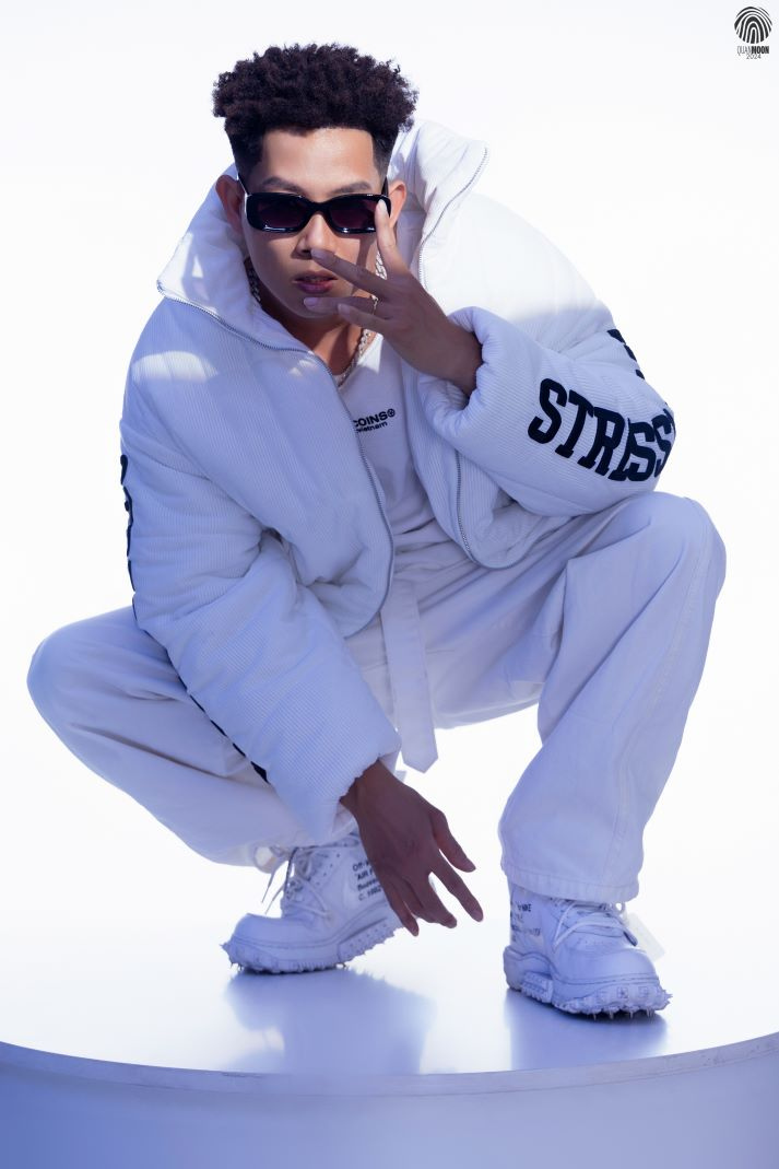 [Video] Ca sĩ Võ Hạ Trâm, Rapper 24K.Right, DJ ZAN, MC GOKU sẽ “đổ bộ” Đêm Gala Chào năm học mới của HUTECH 79