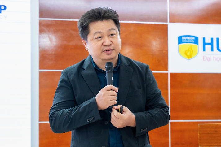 Sinh viên Khoa KHXH&QHCC học cách “cưa đổ” nhà tuyển dụng bằng thương hiệu cá nhân 42