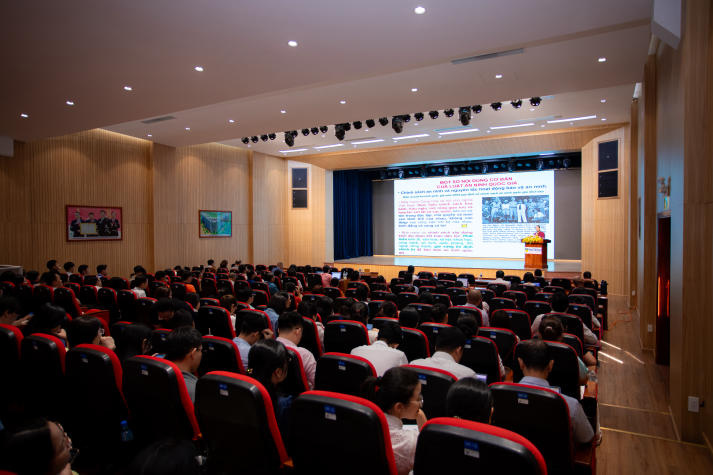 Bồi đắp bản lĩnh, nâng cao trách nhiệm quốc phòng, an ninh trong đội ngũ HUTECH 124