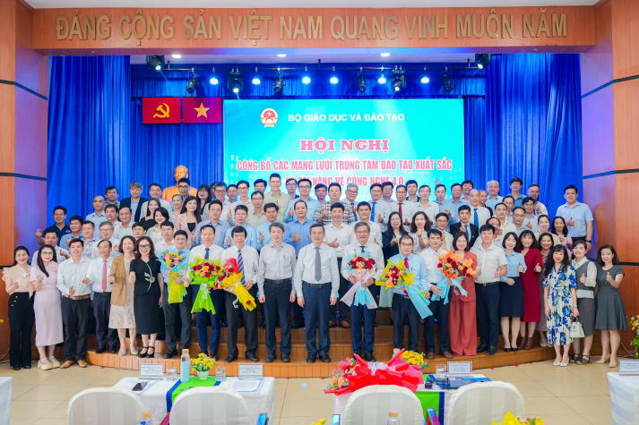 HUTECH joins the network of technology excellence training centers 90