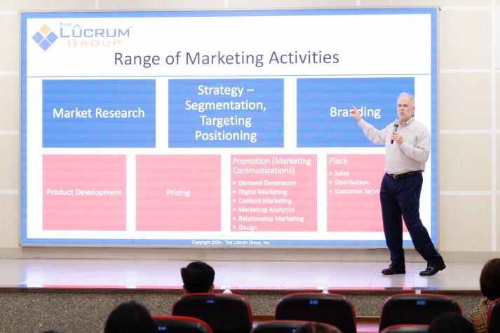 Sinh viên VJIT cập nhật xu hướng chuyện nghề Marketing 48