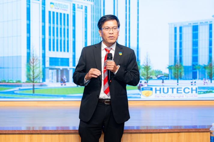 Trường Y và Khoa học Sức khỏe HUTECH đồng hành cùng phụ huynh, sinh viên trên hành trình đại học 44