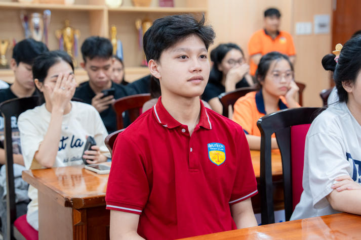 Hành trình bản lĩnh của sinh viên Luật: Từ tri thức học đường đến giá trị nhân văn của nghề nghiệp 58