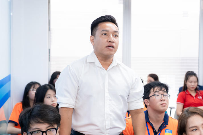 Sinh viên Khoa Luật “giải mã” môi trường nghề nghiệp tại Dai-ichi Life Việt Nam 84