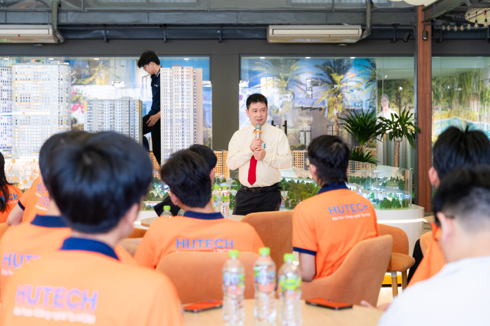 Sinh viên Khoa Kiến trúc - Xây dựng tiếp cận thực tiễn kiến trúc và thiết kế nội thất tại BCONS 24