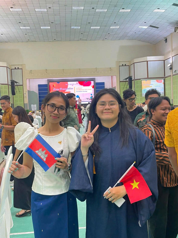 Sinh viên HUTECH “ghi điểm” tại sân chơi học thuật ASEAN ở Malaysia 59