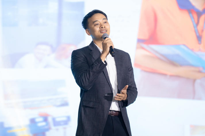 Một mùa giai điệu thăng hoa: HUTECH tôn vinh tháng 11 qua “Tiếng hát từ giảng đường” 2025 63