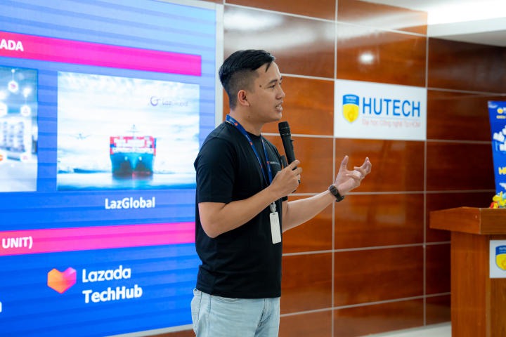 Sinh viên Khoa Tài chính - Thương mại tìm hiểu về thương mại điện tử cùng chuyên gia Lazada 51