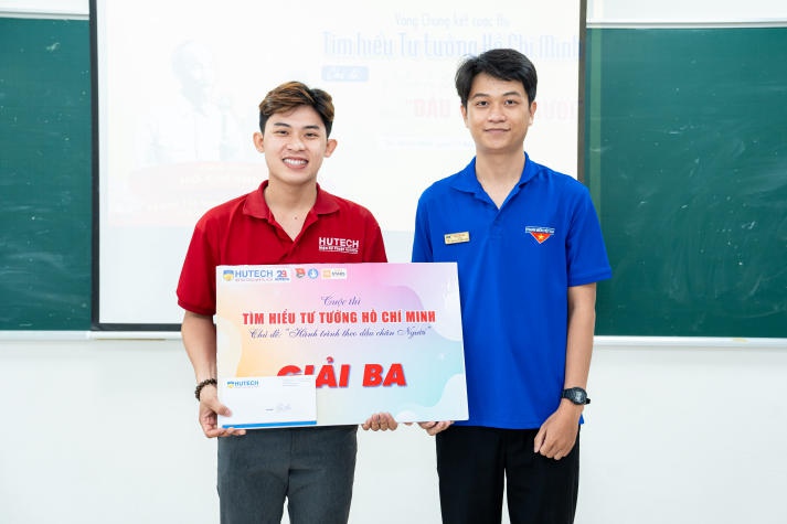 Sinh viên Viện Kỹ thuật HUTECH so tài kiến thức về tư tưởng Hồ Chí Minh 120