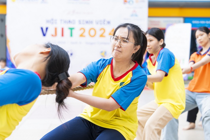 VJIT khởi động Hội thao sinh viên 2024 với bộ môn kéo co sôi nổi 37