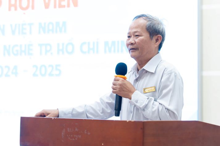 Hội sinh viên HUTECH rộn ràng kết nạp Hội viên mới 32