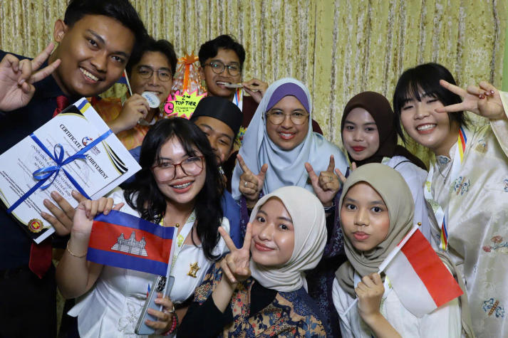 Sinh viên HUTECH “ghi điểm” tại sân chơi học thuật ASEAN ở Malaysia 68