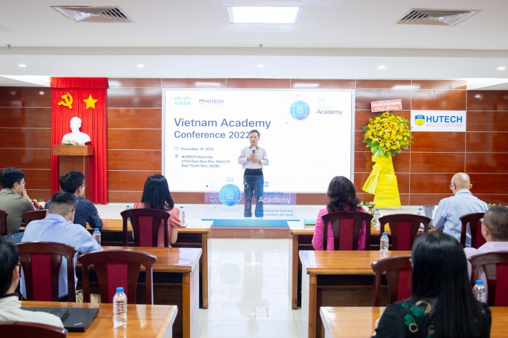 Khoa Công nghệ thông tin HUTECH tổ chức Hội nghị thường niên chương trình Học viện mạng Cisco Vietnam Academy Conference 2022 30