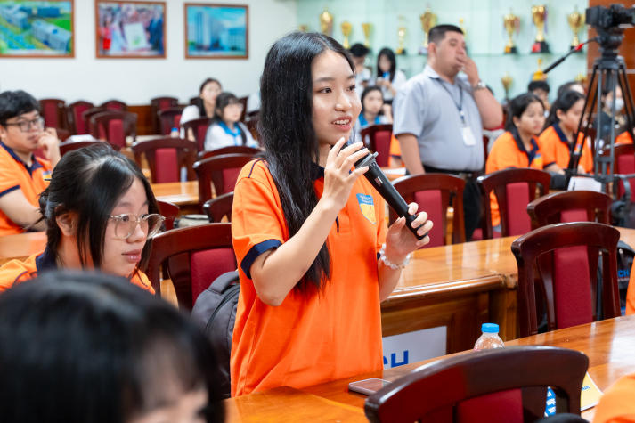 [Video] Dấu ấn đầu đời Blouse trắng: Tân sinh viên Khoa Dược chính thức bước vào hành trình mới 142