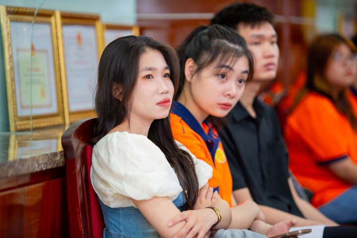 Tân sinh viên VKIT tìm hiểu và học hỏi kiến thức văn hóa, xã hội Hàn Quốc 68