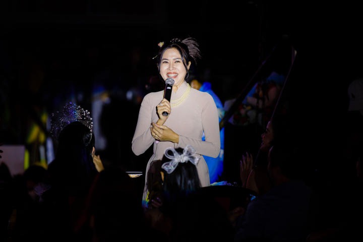 Nữ sinh Nguyễn Thị Tuyết Nhung đăng quang Hoa khôi Miss HUTECH 2023 118