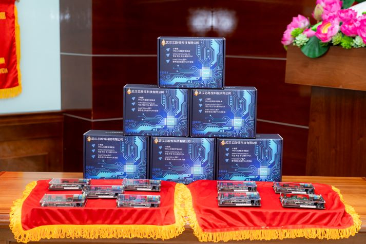 HUTECH nhận tài trợ thiết bị từ Willas Electronic và Gowin Semiconductor, nâng cao chất lượng đào tạo kỹ sư tương lai 34