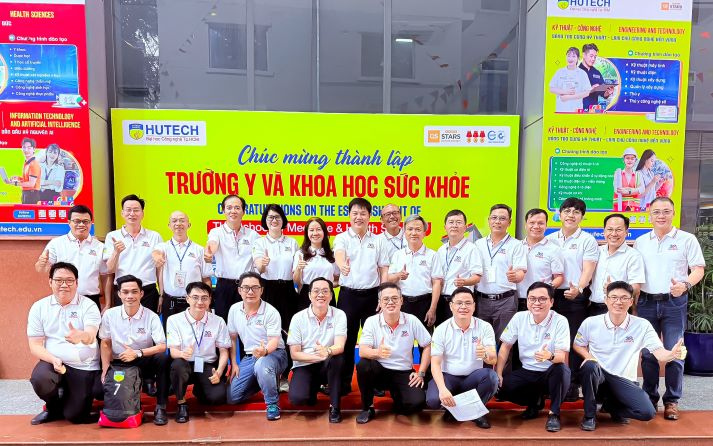 Thầy cô HUTECH lên đường kiểm tra công tác coi thi tốt nghiệp THPT 2026 tại Thành phố Đồng Nai 10