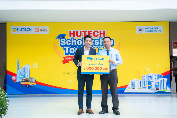 HUTECH Scholarship Tour 2026 ghi nhận sự ủng hộ tích cực từ các thầy cô THPT 18