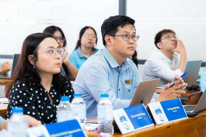 Chung kết Thiết kế Poster NULAB mùa 2: Khoa học trẻ, tư duy lớn và trái tim vì cộng đồng 9