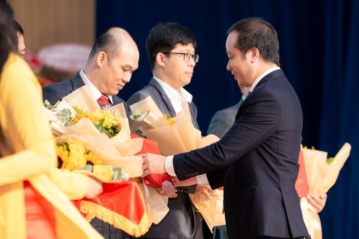 HUTECH có 02 nhà khoa học tham gia Hội đồng khoa học Nghiên cứu ứng dụng Quỹ NAFOSTED 40