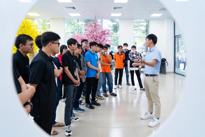 Sinh viên HUTECH “ẵm” nhiều thành tích tại Chung kết cuộc thi "Drone Champion League 2024" 23