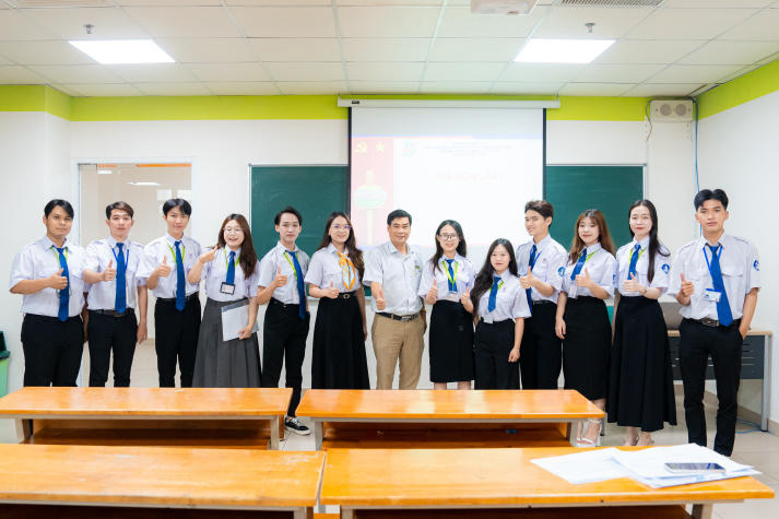 Đại hội Đại biểu Liên Chi hội Viện Khoa học Ứng dụng: Thắp lửa nhiệm kỳ mới, vững vàng dẫn lối phong trào sinh viên 230