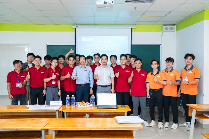 Nhiều công trình nghiên cứu chất lượng tại Hội nghị “Sinh viên nghiên cứu khoa học HUTECH 2025” 237