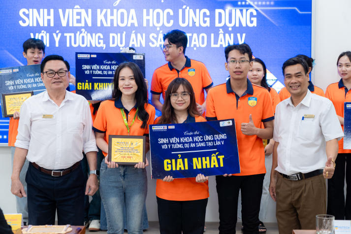 Bùng nổ ý tưởng sáng tạo, sinh viên Viện Khoa học Ứng dụng “trình làng” nhiều sản phấm độc đáo 95