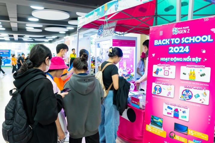 [Video] Hẹn gặp HUTECH-ers tại Ngày hội Truyền thống Sinh viên Thu Duc Campus “NEWBIES SAY HI!” 155