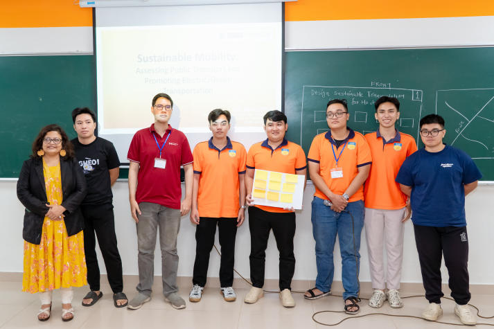 Sinh viên HUTECH mở rộng góc nhìn về giao thông bền vững cùng chuyên gia Ấn Độ 90