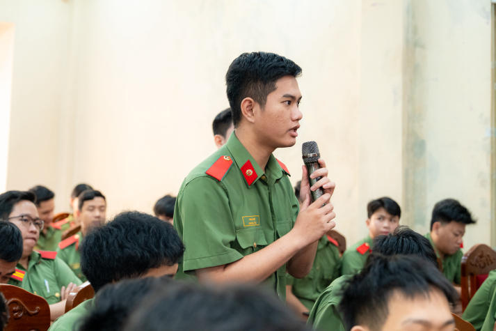 Khai giảng chương trình Ngôn ngữ Anh từ xa: Dấu ấn hợp tác đào tạo giữa HUTECH và Đại học An ninh Nhân dân 100