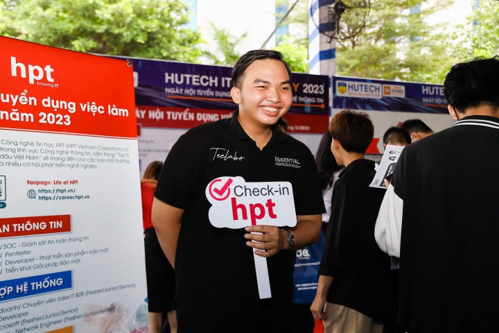 Gần 50 doanh nghiệp mang đến 3000 vị trí tuyển dụng hấp dẫn cho sinh viên tại HUTECH IT OPEN DAY 2023 306