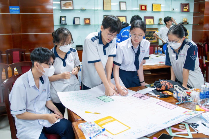 Học sinh các trường THPT chinh phục thử thách phát triển tư duy đổi mới sáng tạo cùng Viện Công nghệ Việt Nhật 72