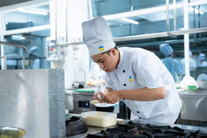 Pura Dining - Khi sinh viên HUTECH vận hành nhà hàng chay fine dining như một mô hình kinh doanh thực thụ 62