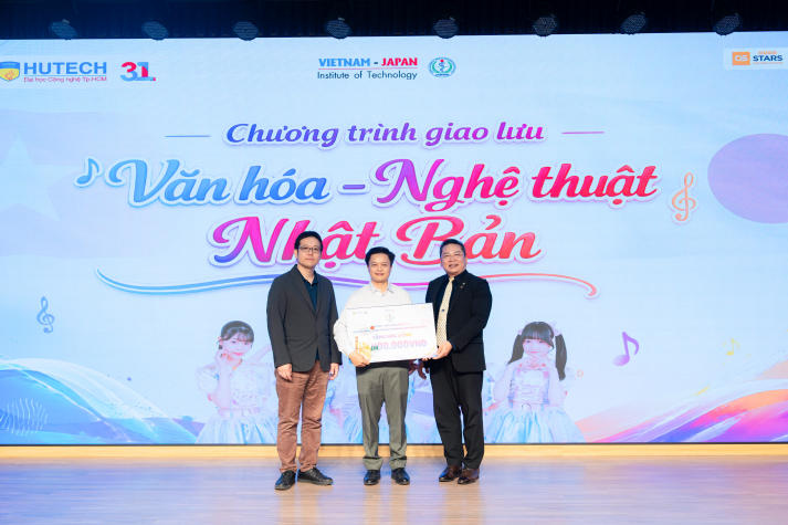 [Video] Sinh viên VJIT giao lưu cùng nghệ sĩ Nhật, nhận học bổng và trải nghiệm văn hóa xứ Phù Tang 105