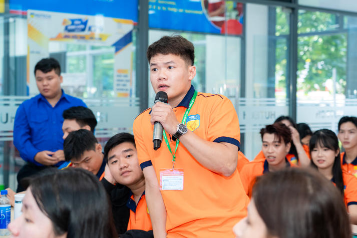 [Video] Khoa Kiến trúc - Xây dựng tiếp lửa động lực cho tân sinh viên K26 45