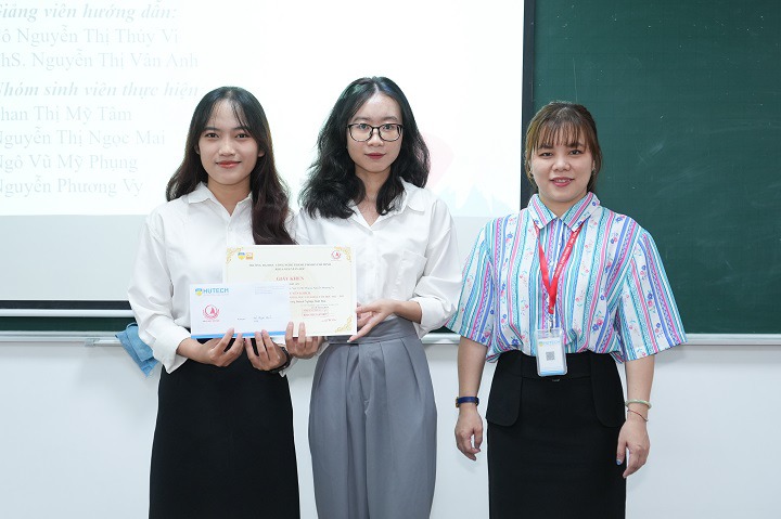 Khoa Nhật Bản học HUTECH tổng kết và phát động phong trào Nghiên cứu khoa học năm học 2023-2024 59