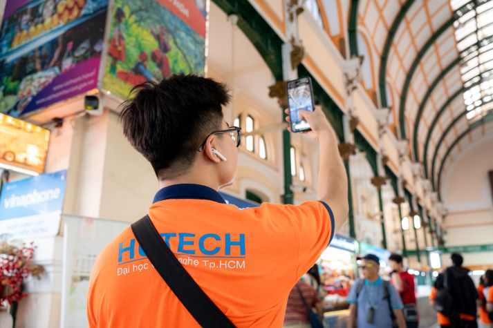 [Ảnh] Sinh viên Khoa Tiếng Anh và hành trình “học trong di sản” giữa lòng thành phố 33