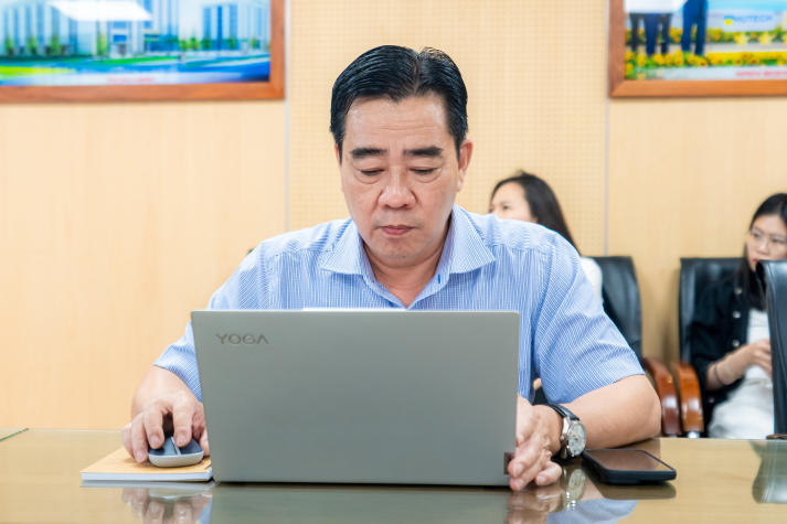 NCS. Lê Thị Mỹ Hạnh bảo vệ chuyên đề luận án Tiến sĩ về ứng dụng AI trong ngành lưu trú 18