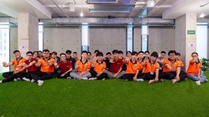 Khám phá môi trường làm việc tại Công ty công nghệ Hybrid Technologies cùng sinh viên Viện Đào tạo Quốc tế HUTECH 70