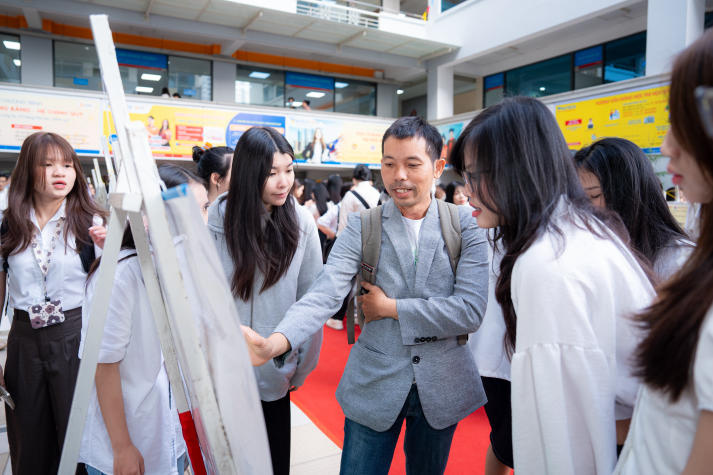 Sinh viên HUTECH học cách giải bài toán thực tiễn bằng tư duy đổi mới sáng tạo 43