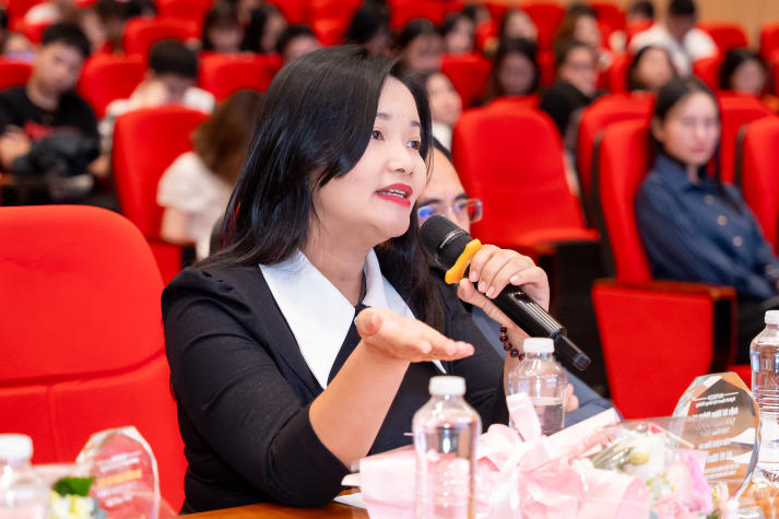 [Video] Khi sinh viên PR HUTECH kể chuyện “đời” bằng lăng kính phim phóng sự 109