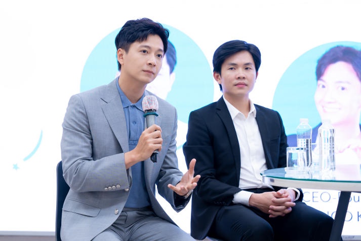 [Video] Sôi nổi buổi giao lưu cùng ca sĩ Ngô Kiến Huy và thăm khám sức khỏe răng miệng của sinh viên HUTECH 105