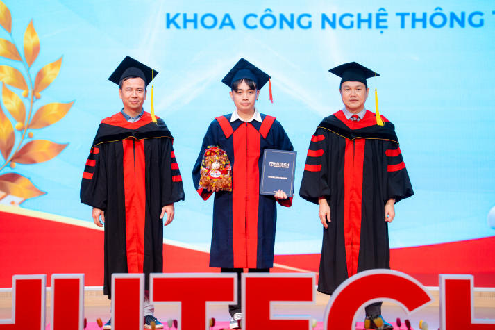 Thông báo đăng ký tham dự Lễ trao bằng tốt nghiệp tháng 04 năm 2026 147