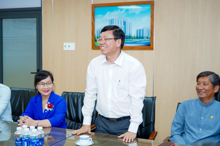 HUTECH đón tiếp Quận uỷ và Hội Doanh nghiệp quận Bình Thạnh đến chúc Tết 26