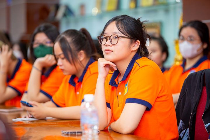 Tân sinh viên VKIT tìm hiểu và học hỏi kiến thức văn hóa, xã hội Hàn Quốc 70