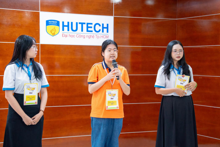 HUTECH Spelling Bee 2025: “Đấu trường từ vựng” của những bản lĩnh trẻ 28