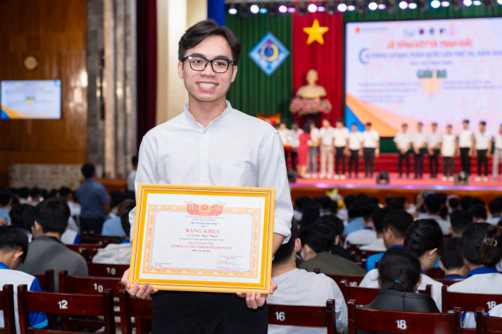 SINH VIÊN KHOA XÂY DỰNG ĐẠT GIẢI KHUYẾN KHÍCH TẠI OLYMPIC CƠ HỌC 2025 28